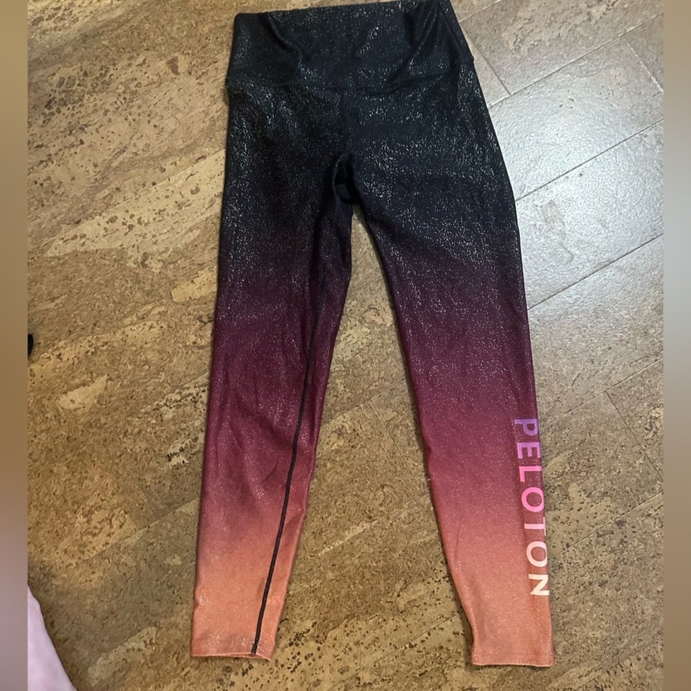 Size Large WITH x Peloton sunrise leggings in VGUC.